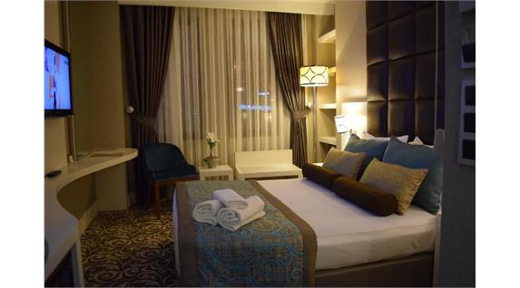 تور استانبول (هتل تکسیم)